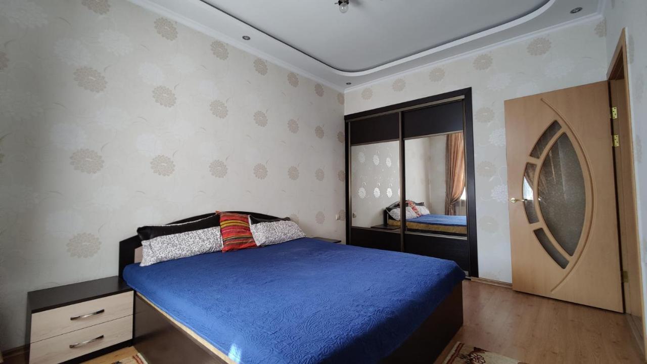 Stefan Cel Mare 64 Apartment Chisinau Luaran gambar